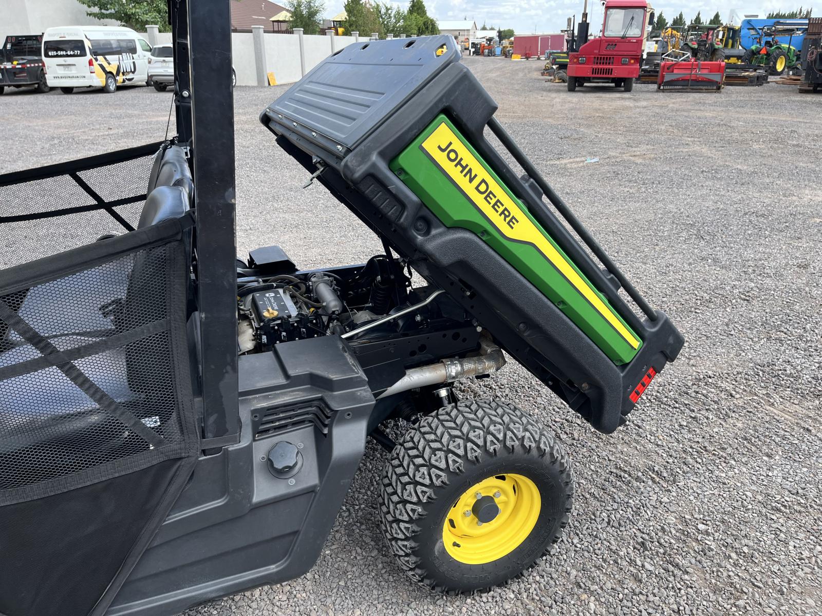 ./imagenes/INVOICE/2019/18253/JOHN DEERE XUV835E (6).JPG